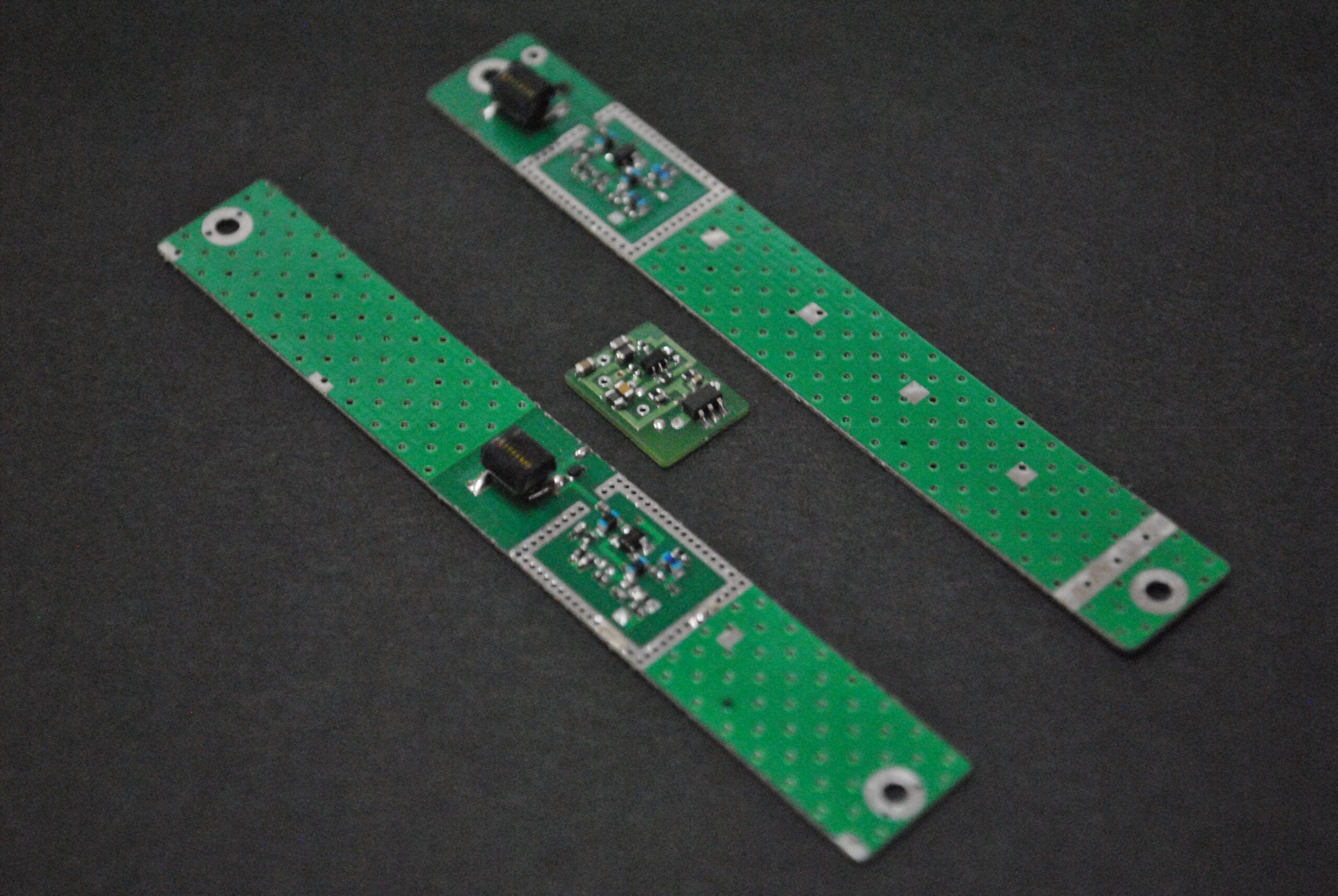 Active antenna for LG smartphone_VHF and UHF bands